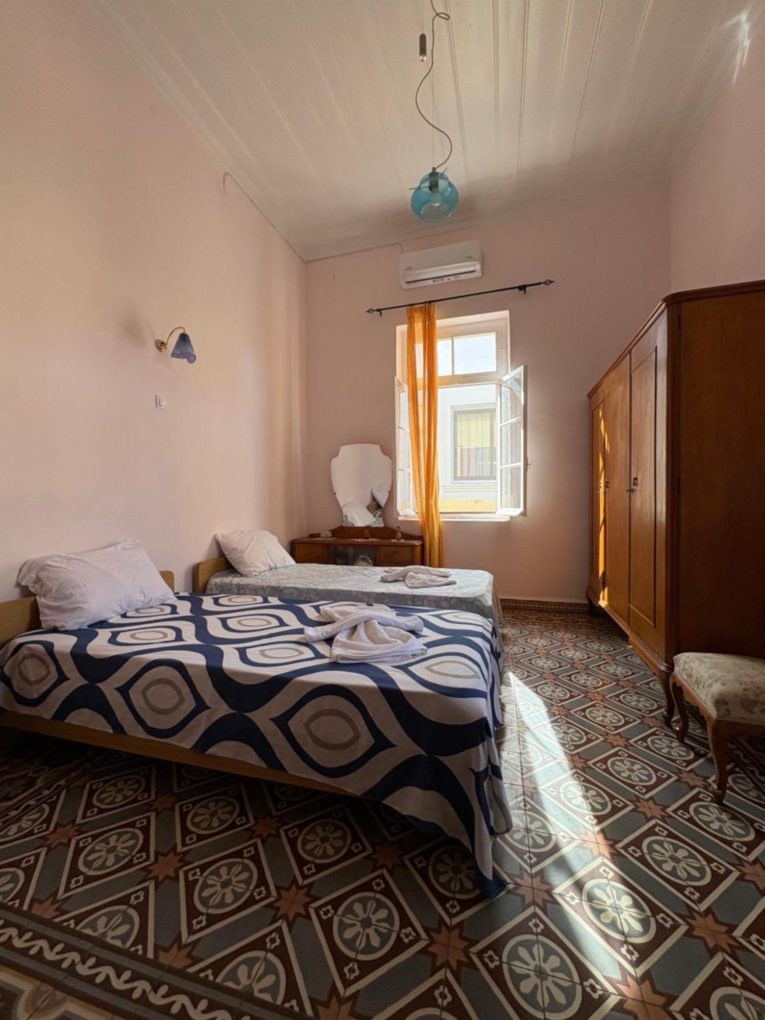 Shared House , Private Rooms With Garden Ханья Экстерьер фото